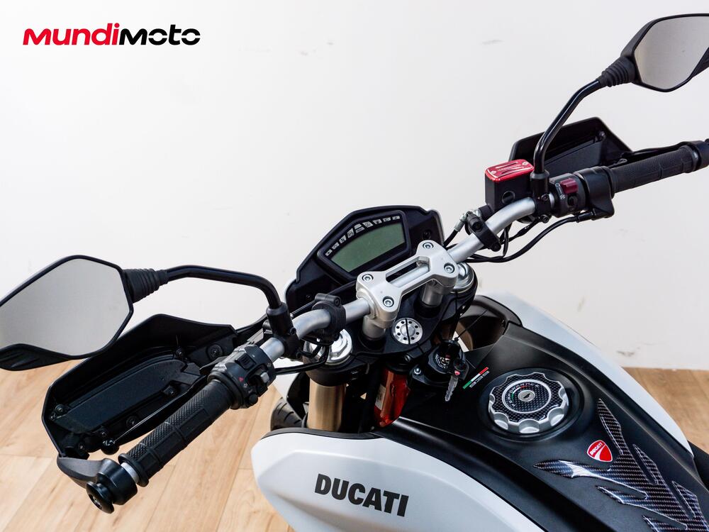 Ducati Hypermotard 939 (2016 - 18) (11)