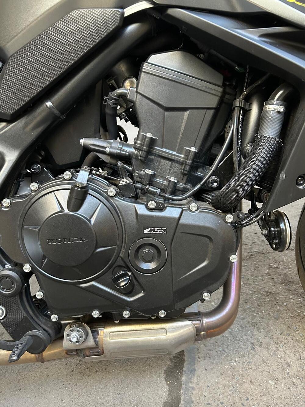 Honda CB 750 Hornet (2023 - 24) (8)