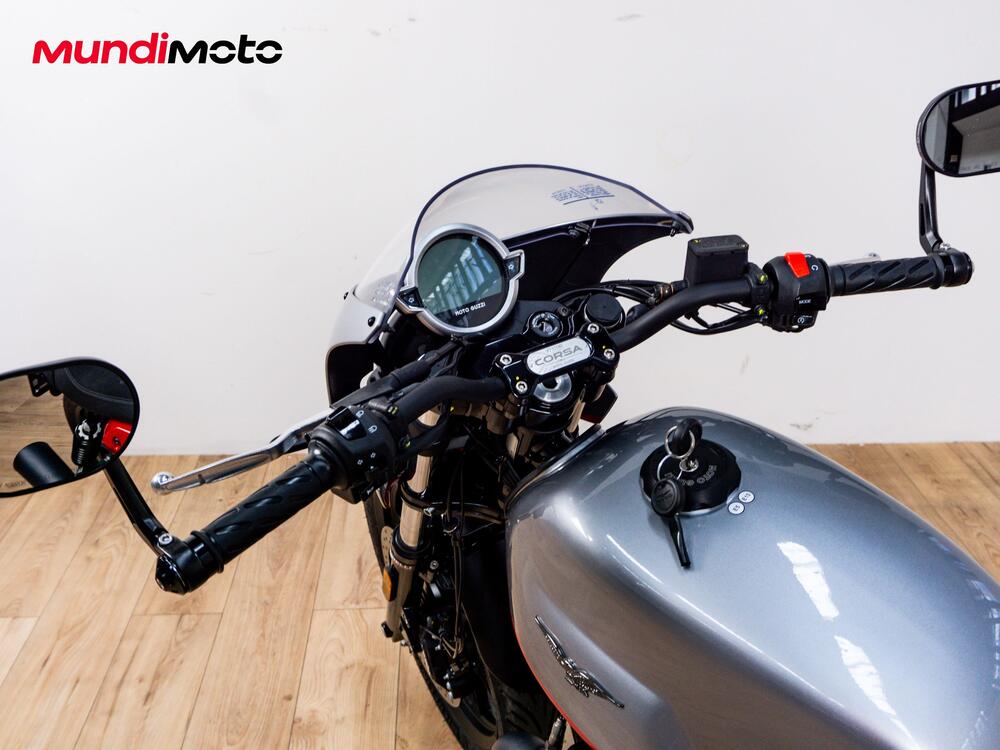 Moto Guzzi V7 Stone Corsa (2023 - 25) (11)