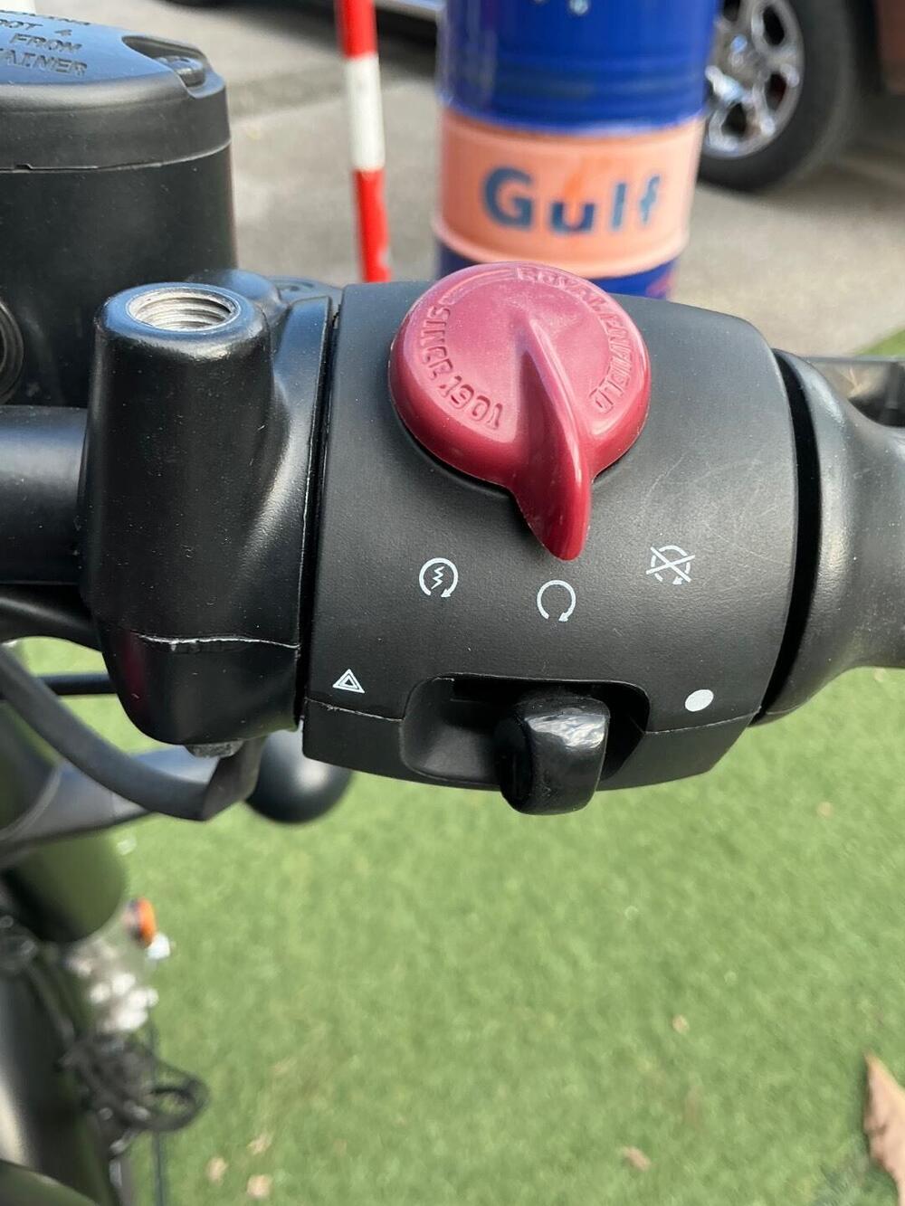 Royal Enfield Classic 350 (2021 - 26) (15)