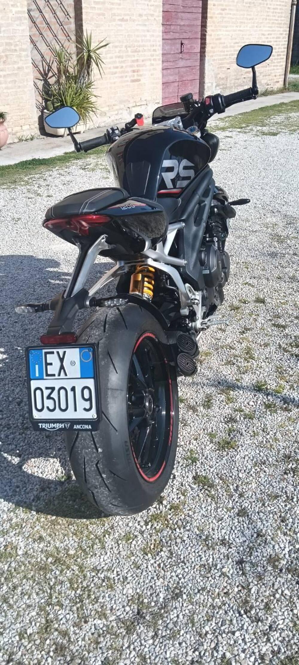 Triumph Speed Triple 1200 RS (2021 - 24) (2)