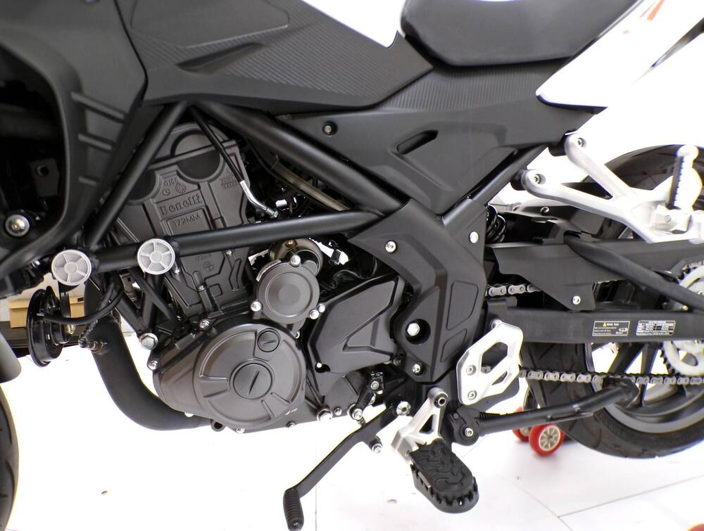 Benelli TRK 251 (2022 - 25) (7)