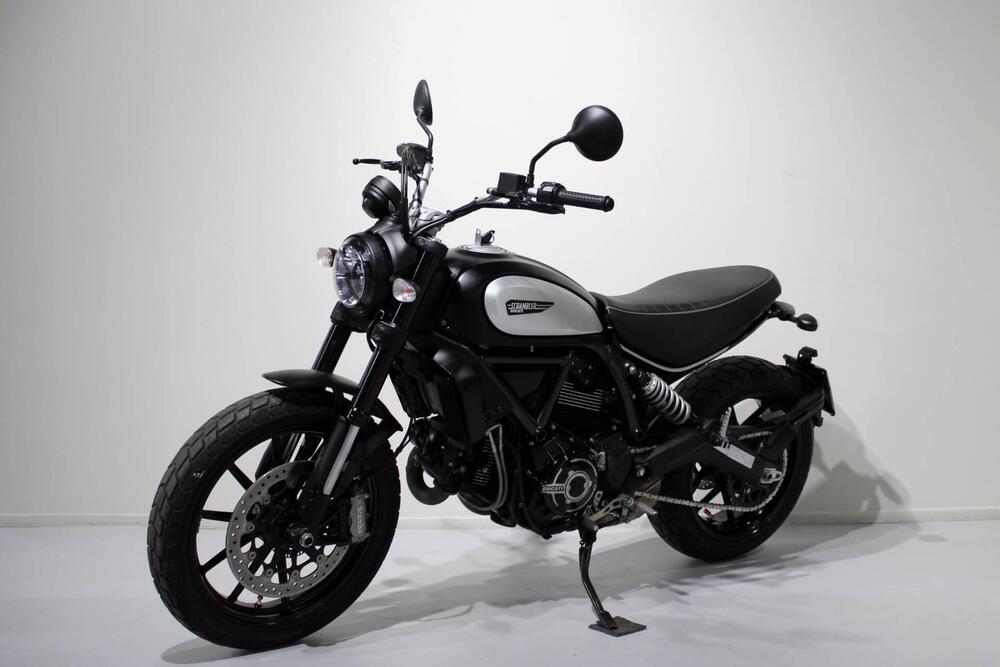 Ducati Scrambler 800 Icon Dark (2020) (3)