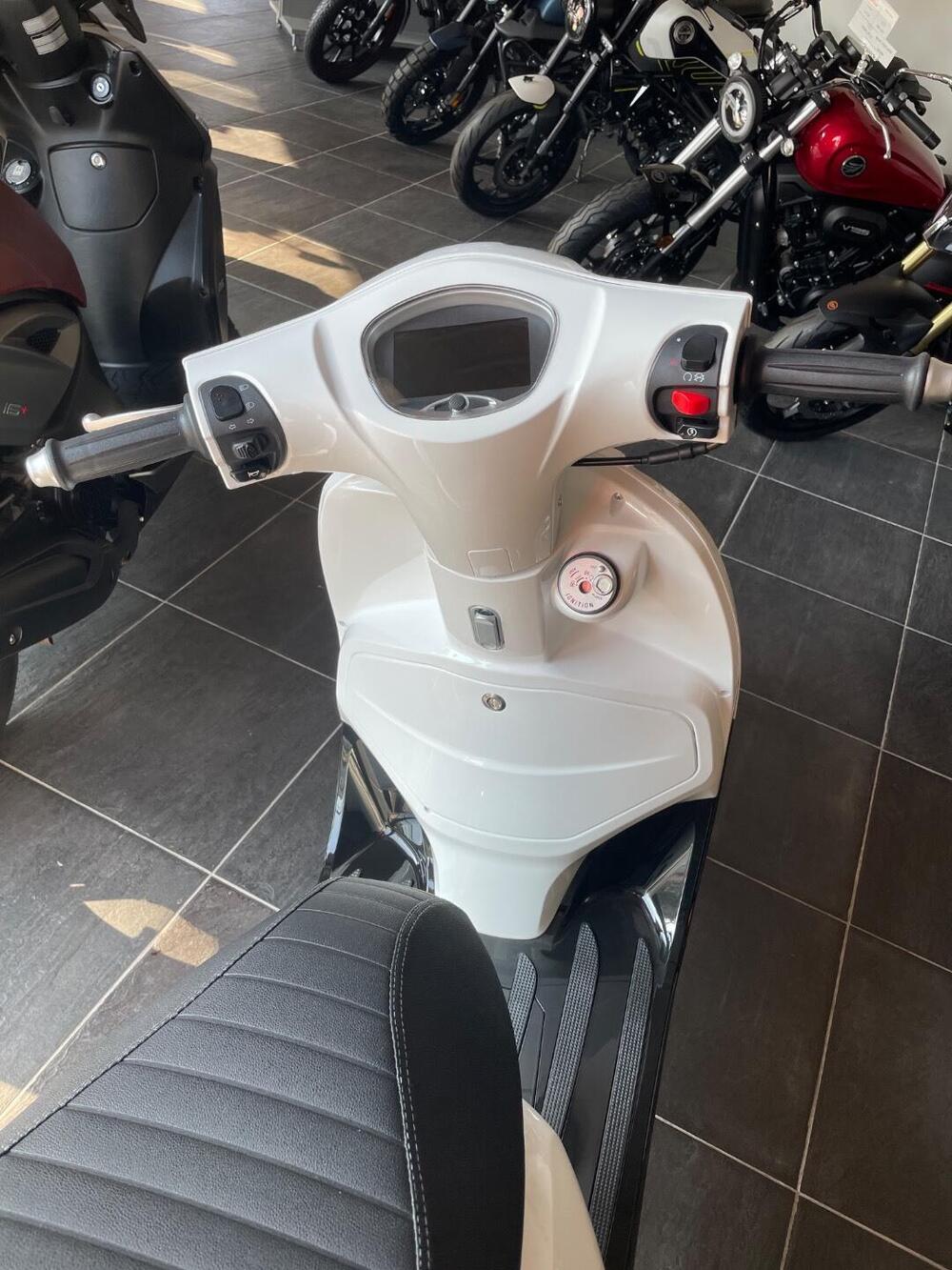 Keeway Motor Versilia 50 (2024 - 26) (3)