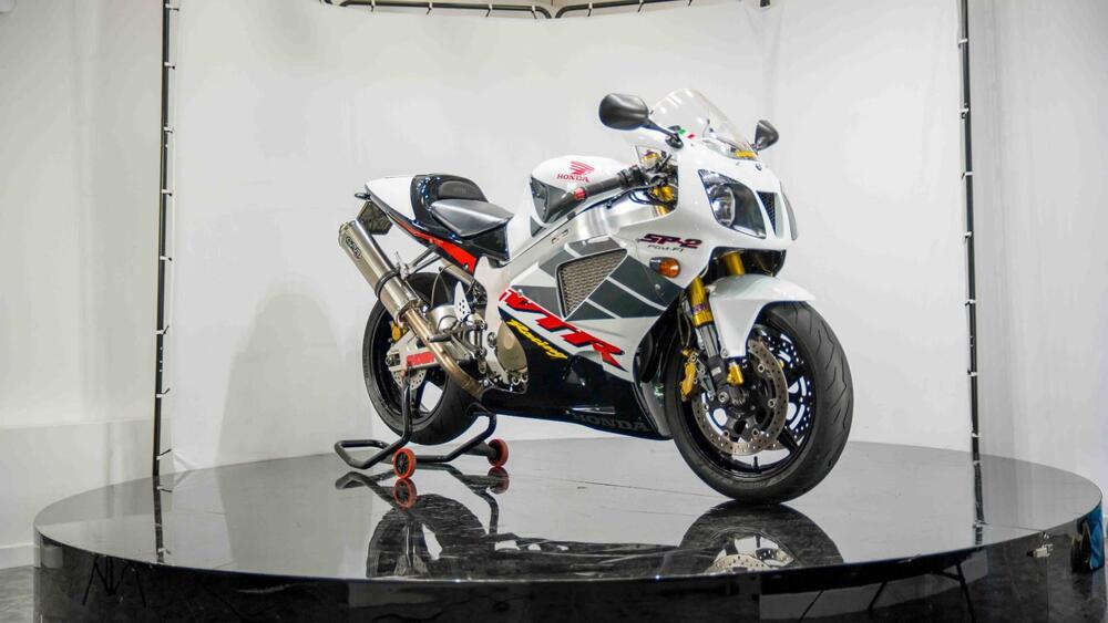 Honda VTR 1000 SP-2 (2002 - 06) (4)