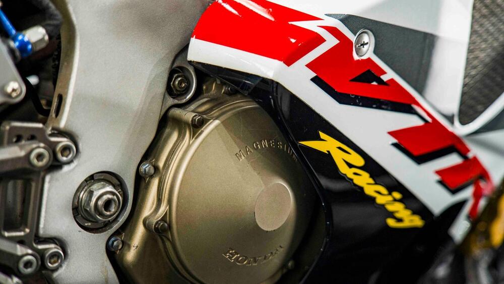 Honda VTR 1000 SP-2 (2002 - 06) (19)