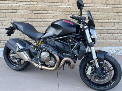 Ducati Monster 821 Dark ABS (2014 - 16) usata