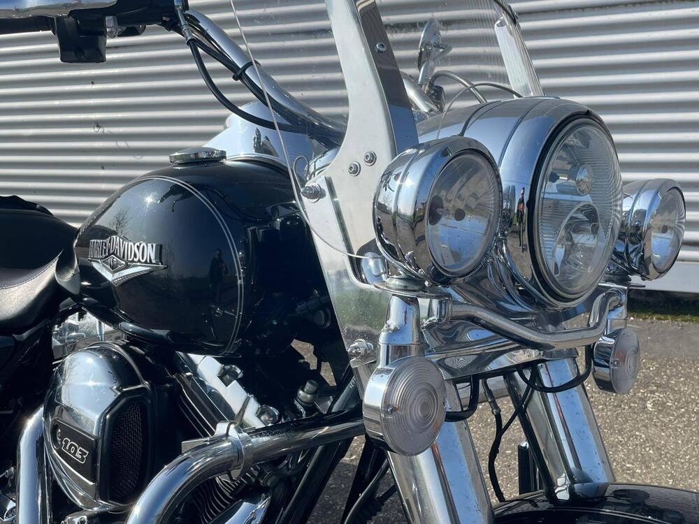 Harley-Davidson 103 Road King Classic (2014 - 16) - FLHRC (4)