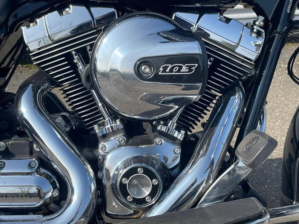 Harley-Davidson 103 Road King Classic (2014 - 16) - FLHRC (6)