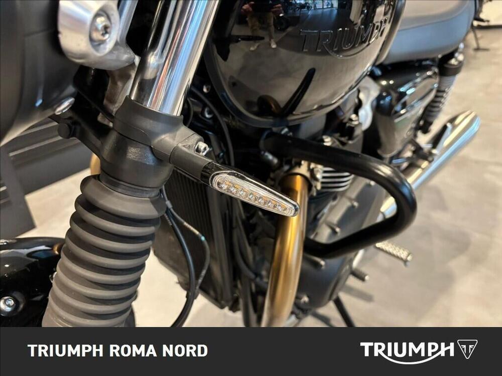 Triumph Speed Twin 900 Stealth Edition (2024) (5)