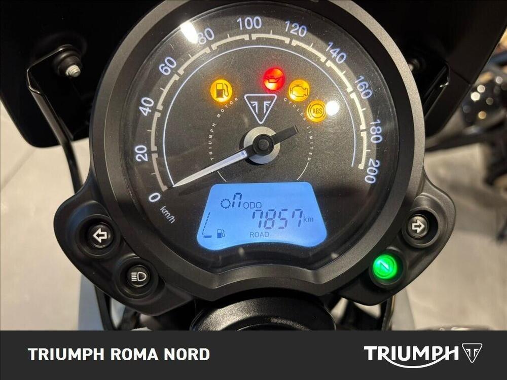Triumph Speed Twin 900 Stealth Edition (2024) (6)