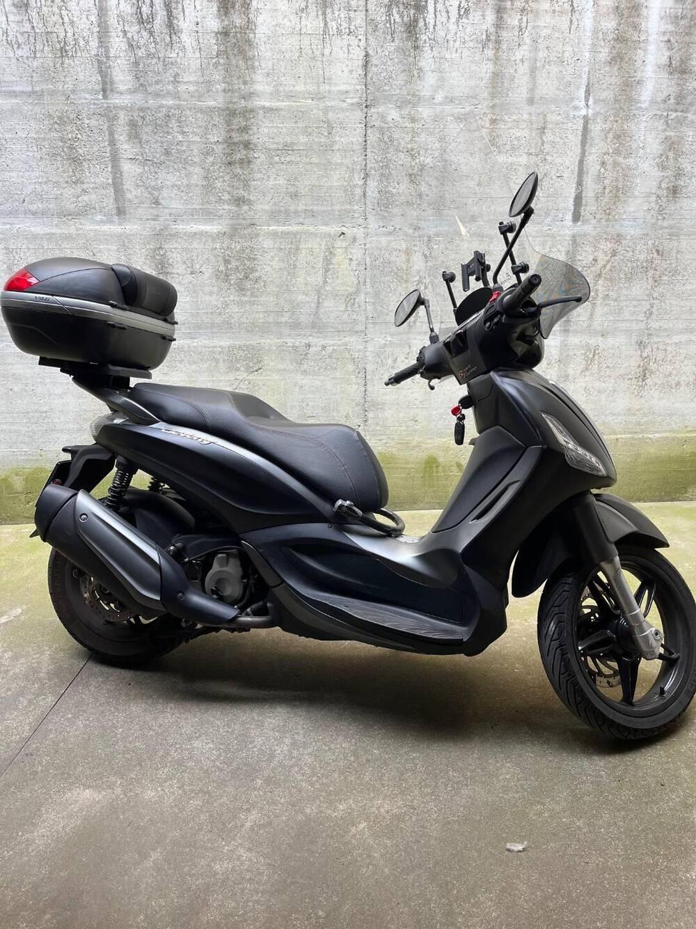 Piaggio Beverly 350 ABS (2016 - 20)