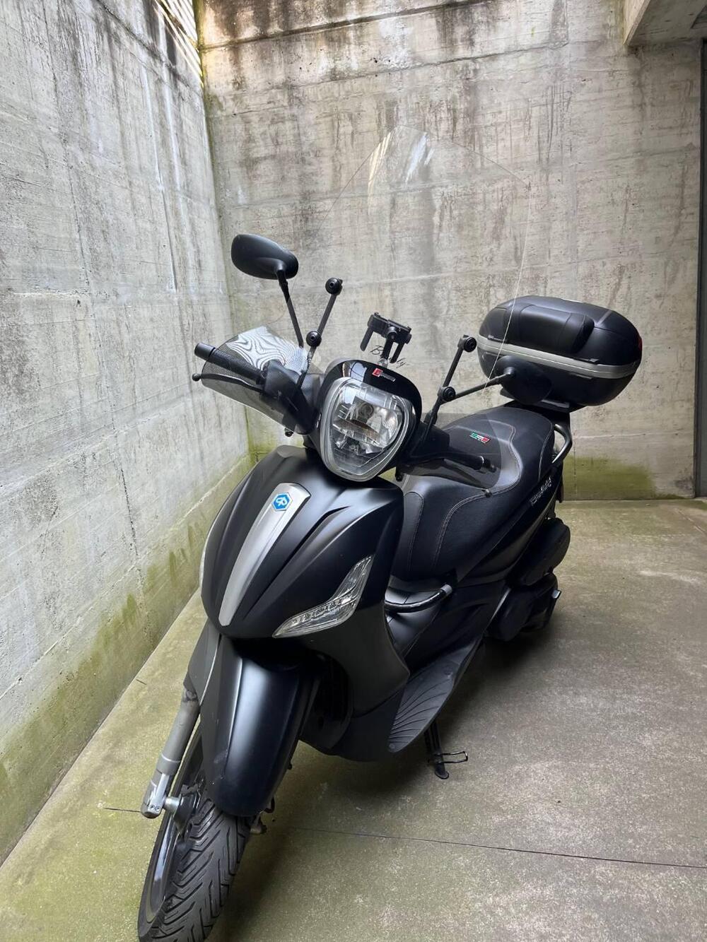 Piaggio Beverly 350 ABS (2016 - 20) (3)