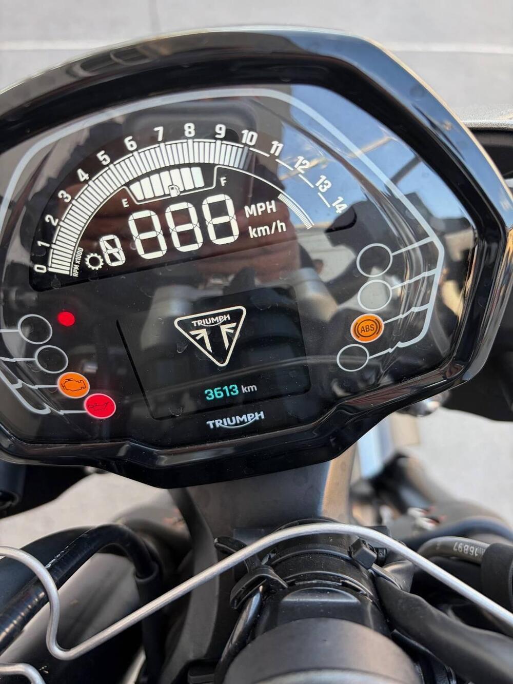 Triumph Street Triple 765 R (2023 - 26) (4)