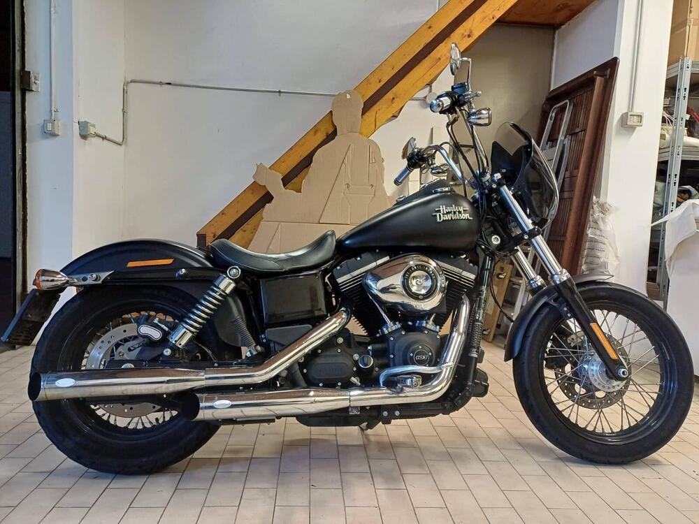 Harley-Davidson 1690 Street Bob (2017) - FXDB (9)