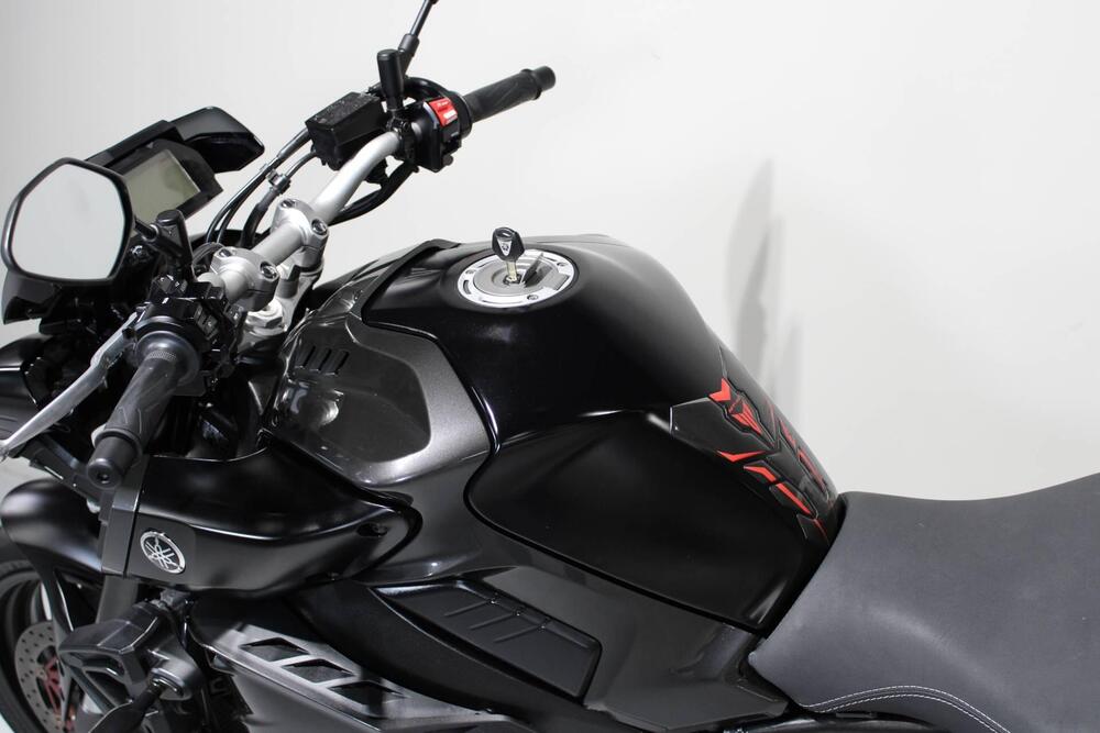 Yamaha MT-10 (2017 - 20) (5)
