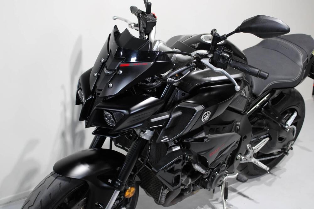 Yamaha MT-10 (2017 - 20) (9)