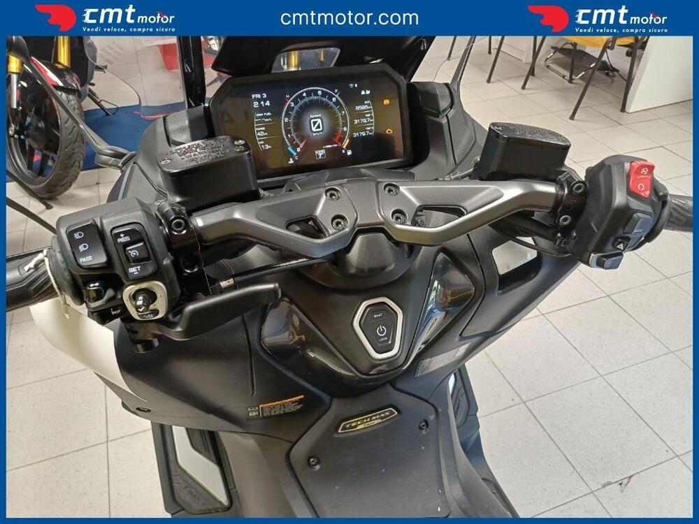 Yamaha T-Max 560 Tech Max (2022 - 24) (7)