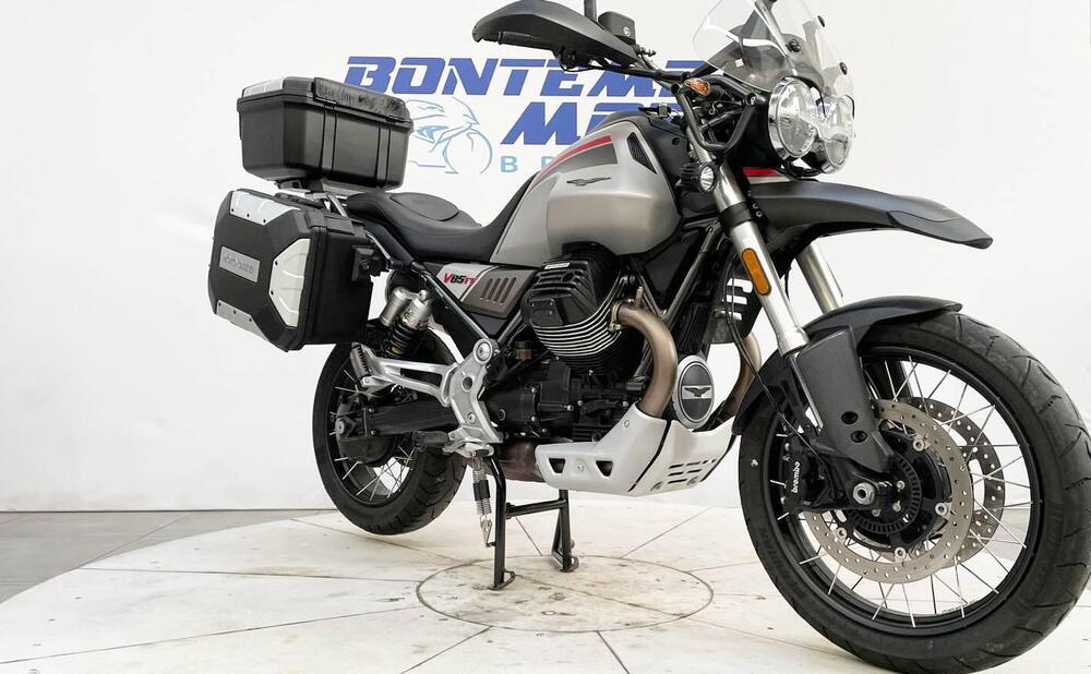 Moto Guzzi V85 TT Travel (2021 - 23) (19)