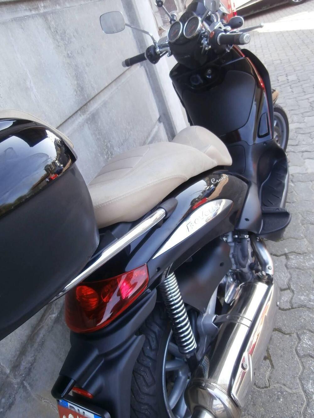 Piaggio Beverly Cruiser 500 (9)