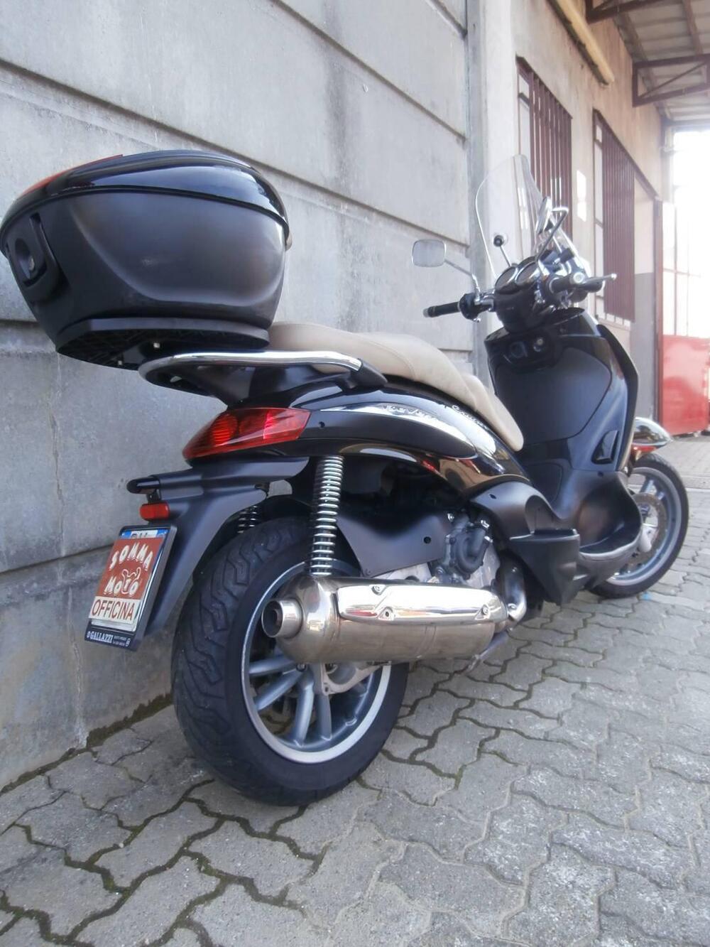 Piaggio Beverly Cruiser 500 (8)