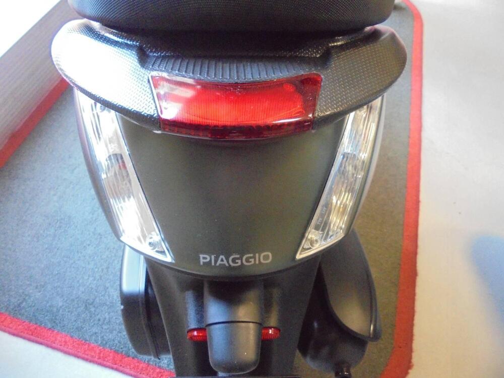 Piaggio Zip 50 S 4T (2021 - 25) (6)