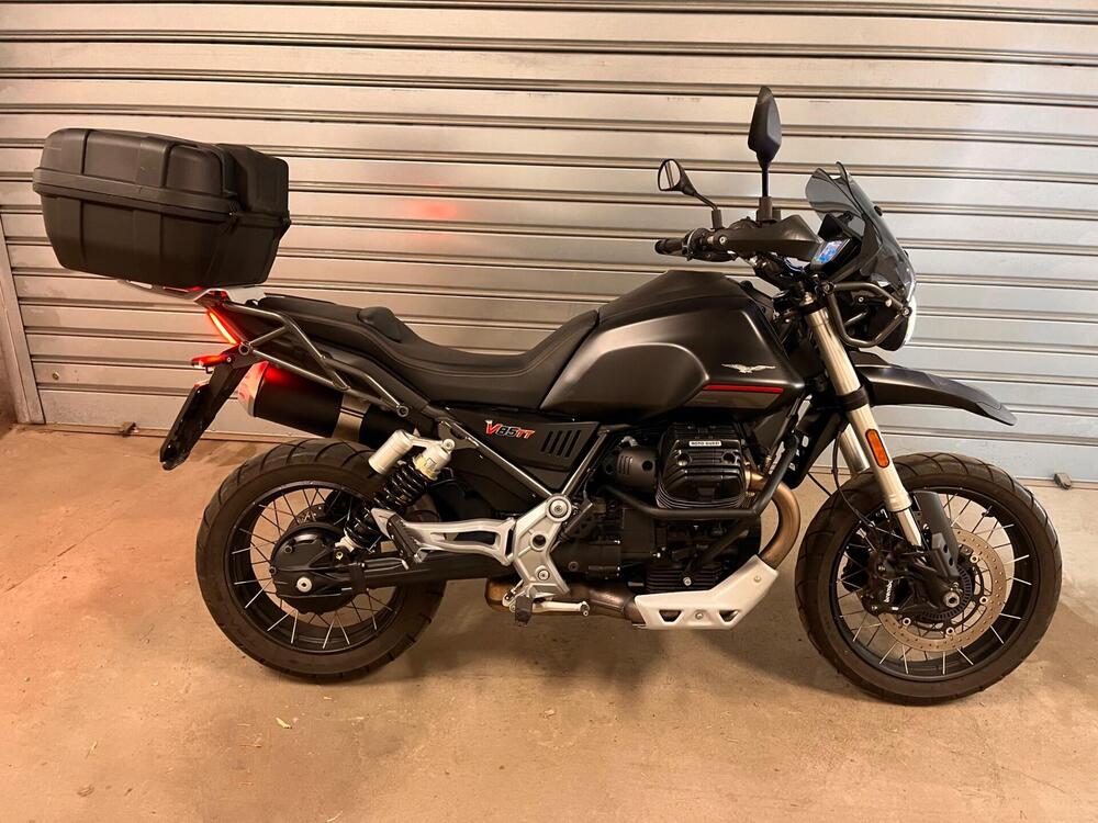 Moto Guzzi V85 TT (2021 - 23)