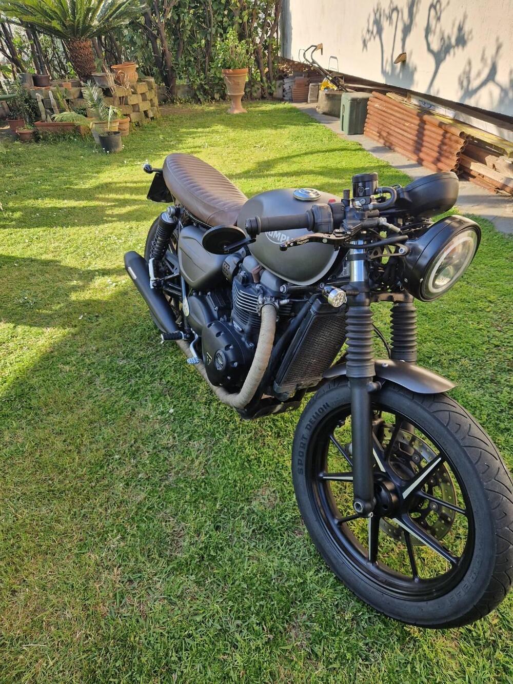 Triumph Street Twin 900 (2019 - 20) (2)