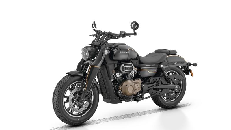 QJMotor SRV 400 VS: la cruiser bobber a meno di 5.000 euro che punta al mercato europeo