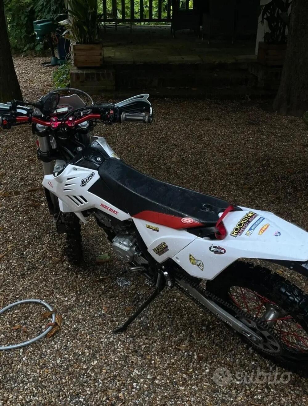 Betamotor RR 125 4T Enduro LC (2016 - 17) (2)