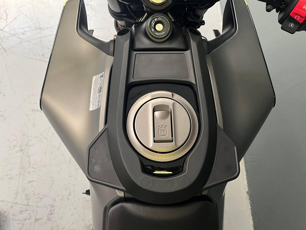 Husqvarna Svartpilen 401 (2024 - 26) (8)