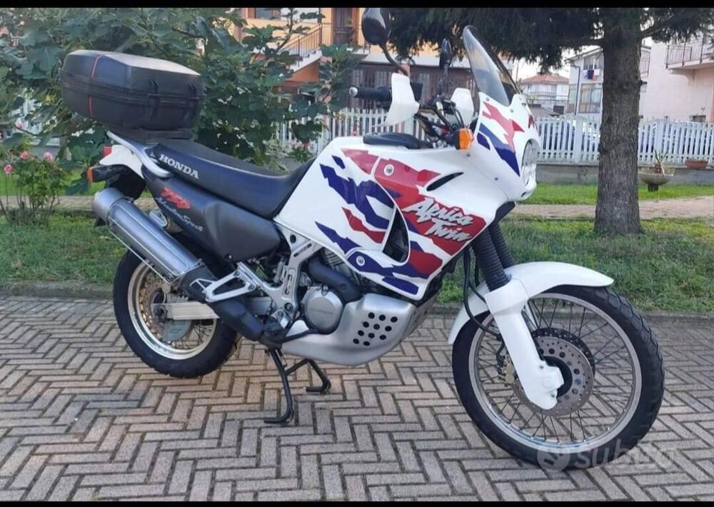 Honda Africa Twin XRV 750 (1996 - 02)