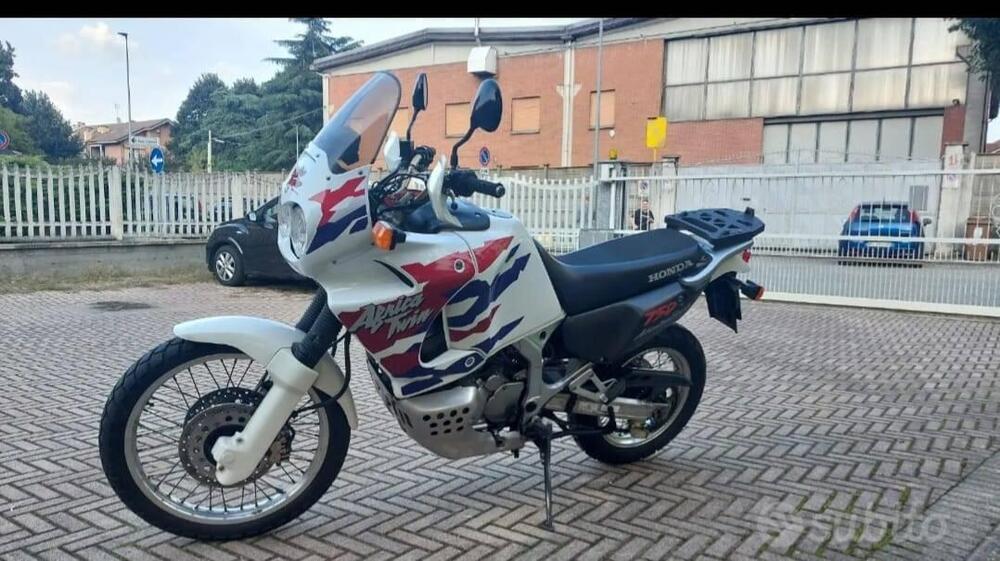 Honda Africa Twin XRV 750 (1996 - 02) (3)