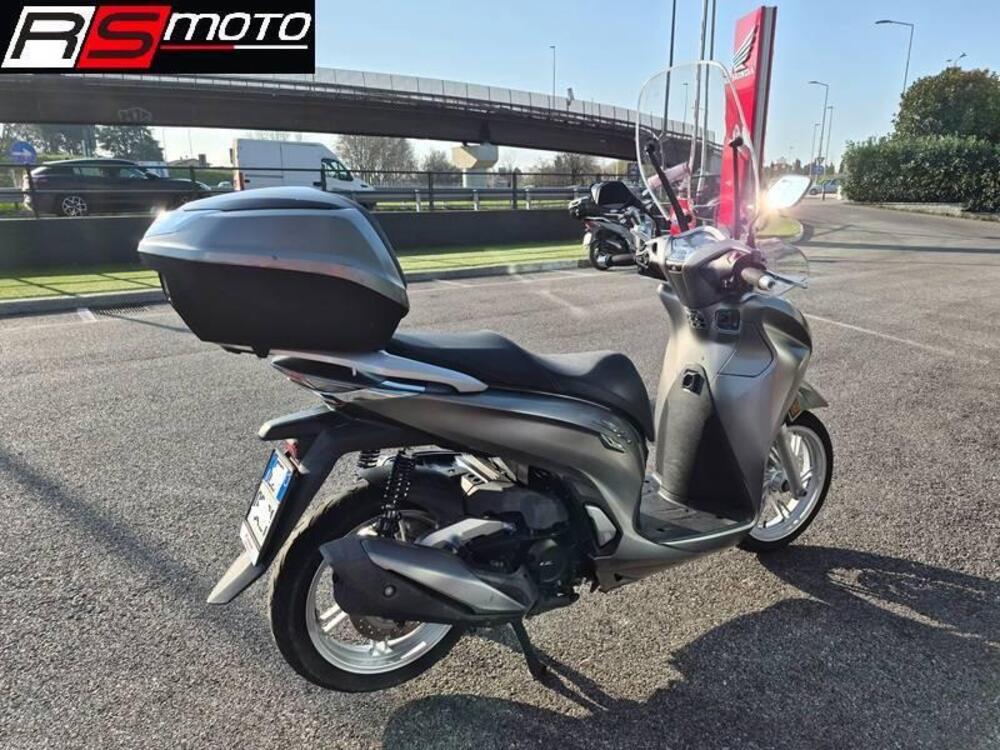 Honda SH 350 (2021 - 24) (4)