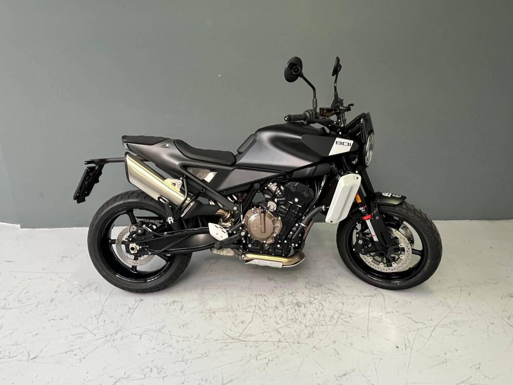 Husqvarna Svartpilen 801 L (2025 - 26)