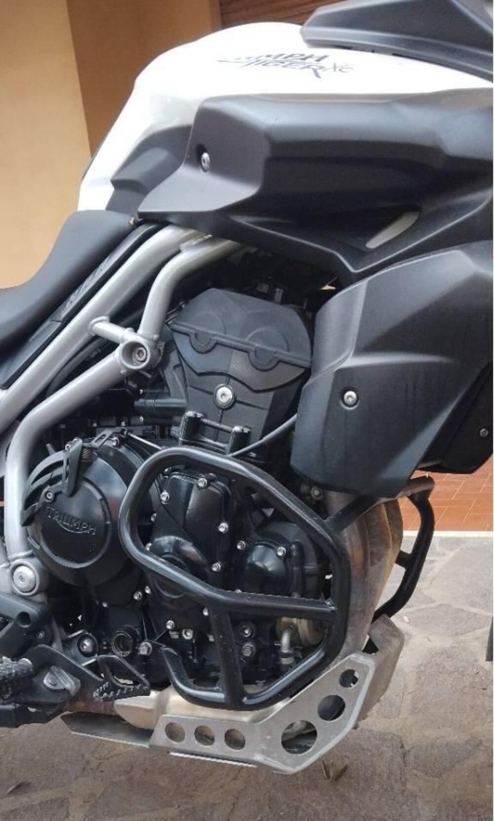 Triumph Tiger 800 XC (2011 - 12) (3)