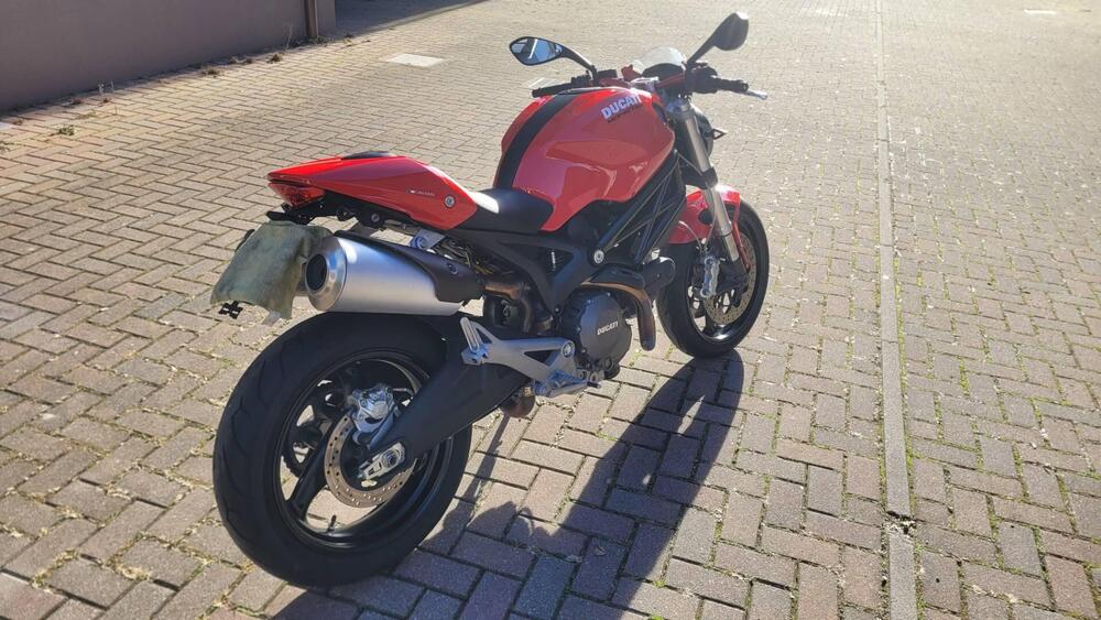 Ducati Monster 696 (2008 - 13) (2)