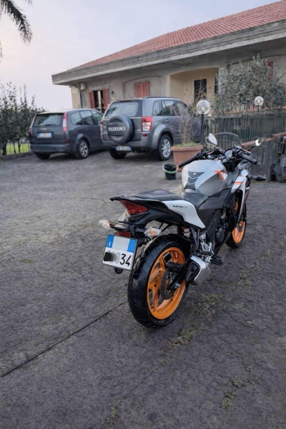 Honda CBR 125 R (2007 - 17) (4)