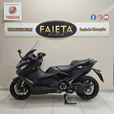 Yamaha T-Max 560 Tech Max (2022 - 24) usata
