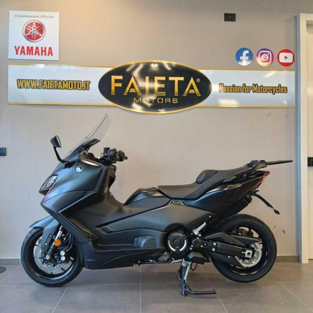 Yamaha T-Max 560 (2022 - 24)