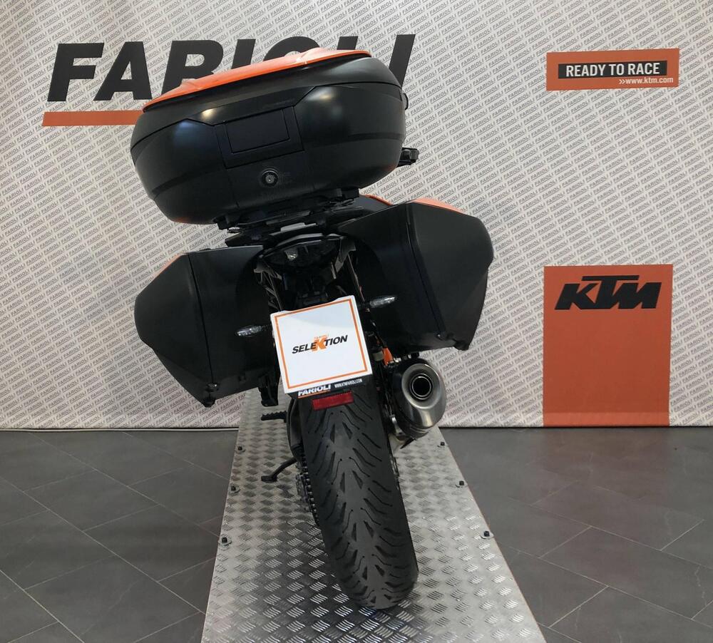 KTM 1290 Super Duke GT (2022 - 25) (18)