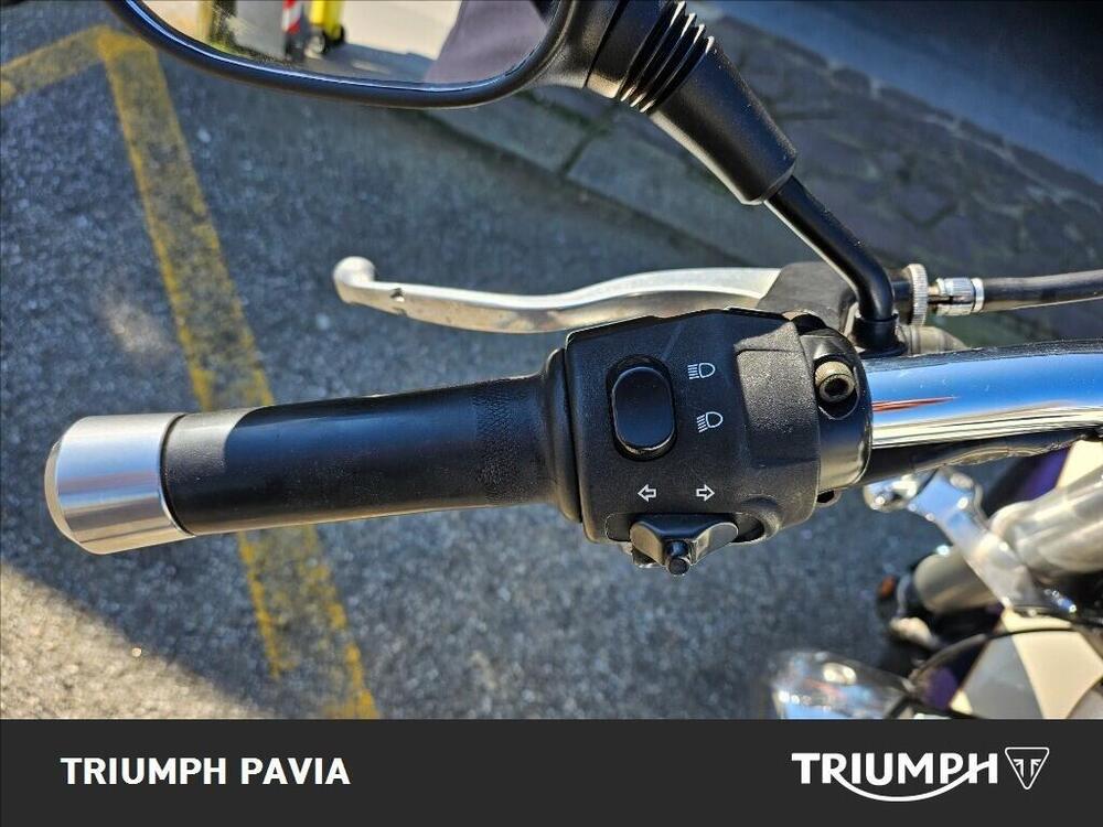 Triumph Rocket 3 Classic (2006 - 11) (28)