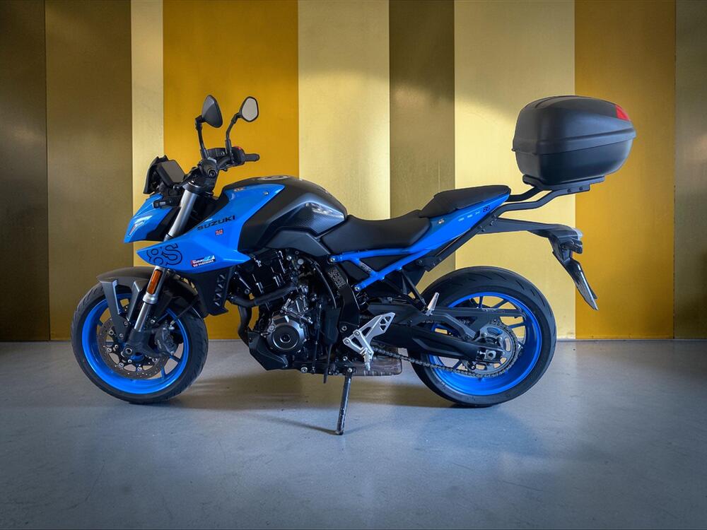 Suzuki GSX-8S (2023 - 24) (2)