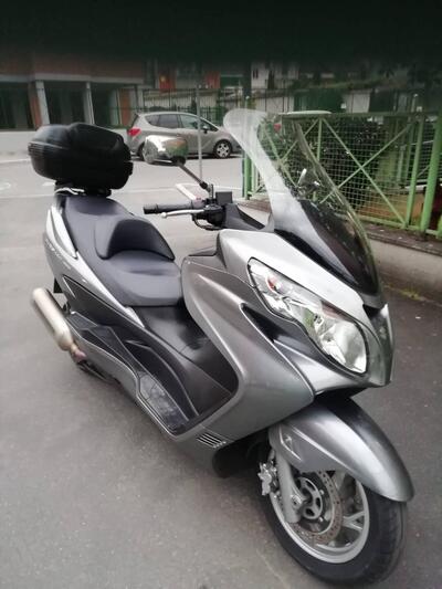 Suzuki Burgman AN 400 (2008 - 13) usata