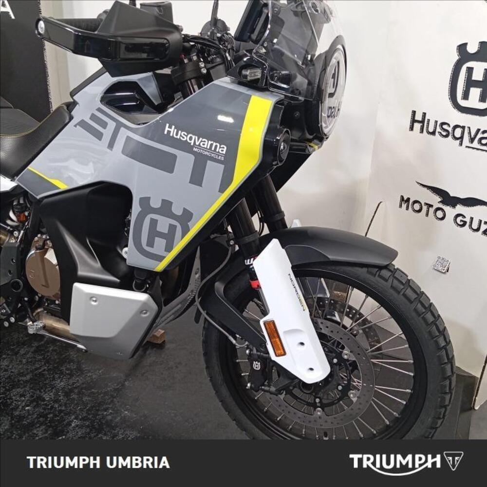 Husqvarna Norden 901 (2022 - 26) (2)
