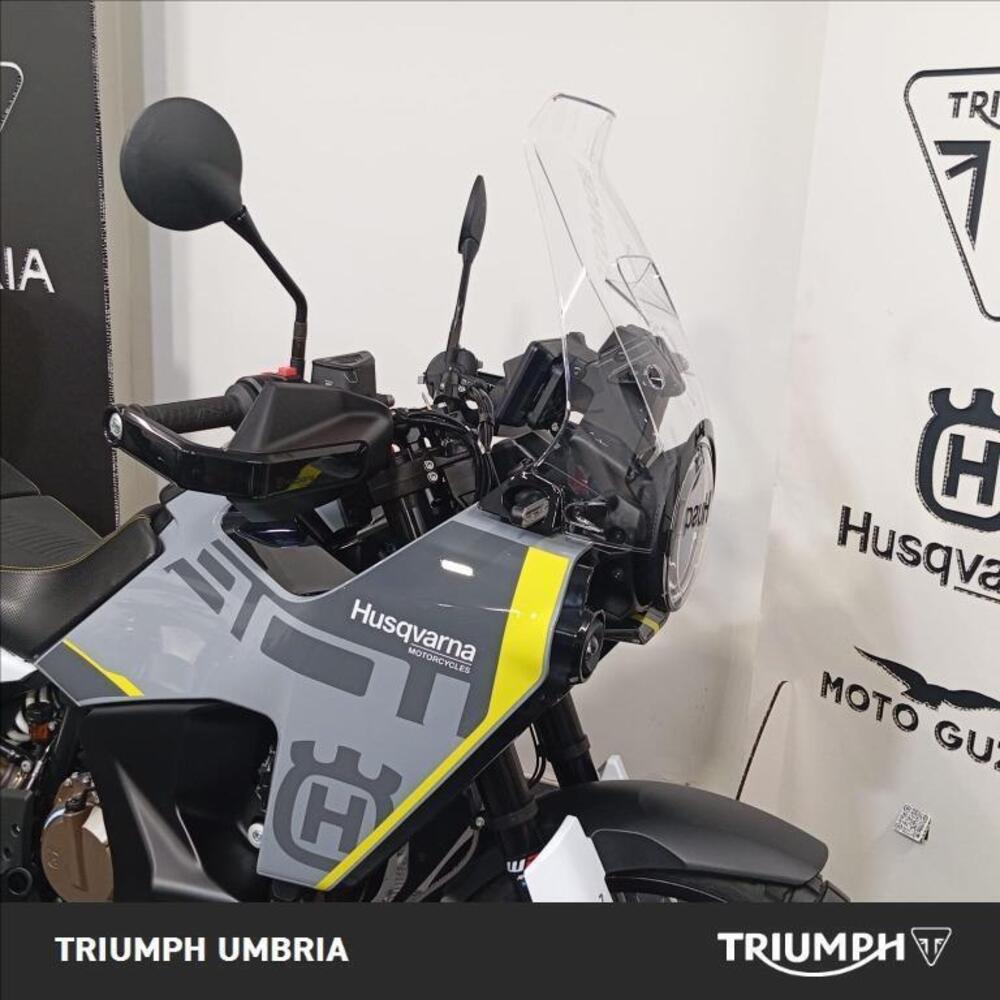 Husqvarna Norden 901 (2022 - 26) (3)