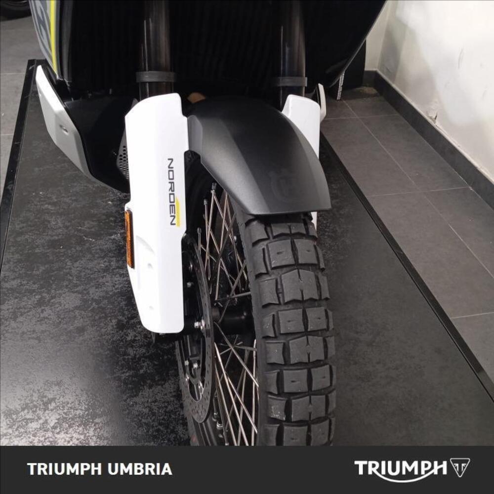 Husqvarna Norden 901 (2022 - 26) (8)