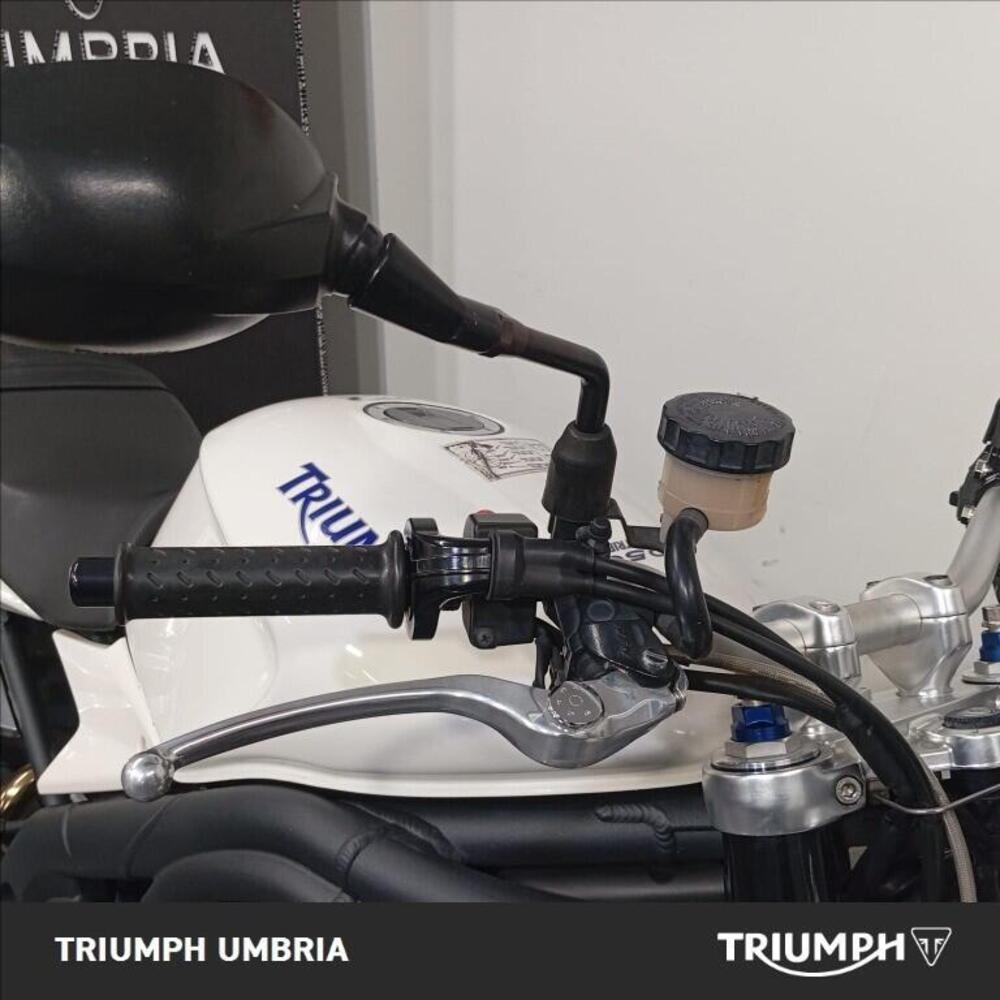 Triumph Speed Triple 1050 (2005 - 11) (10)