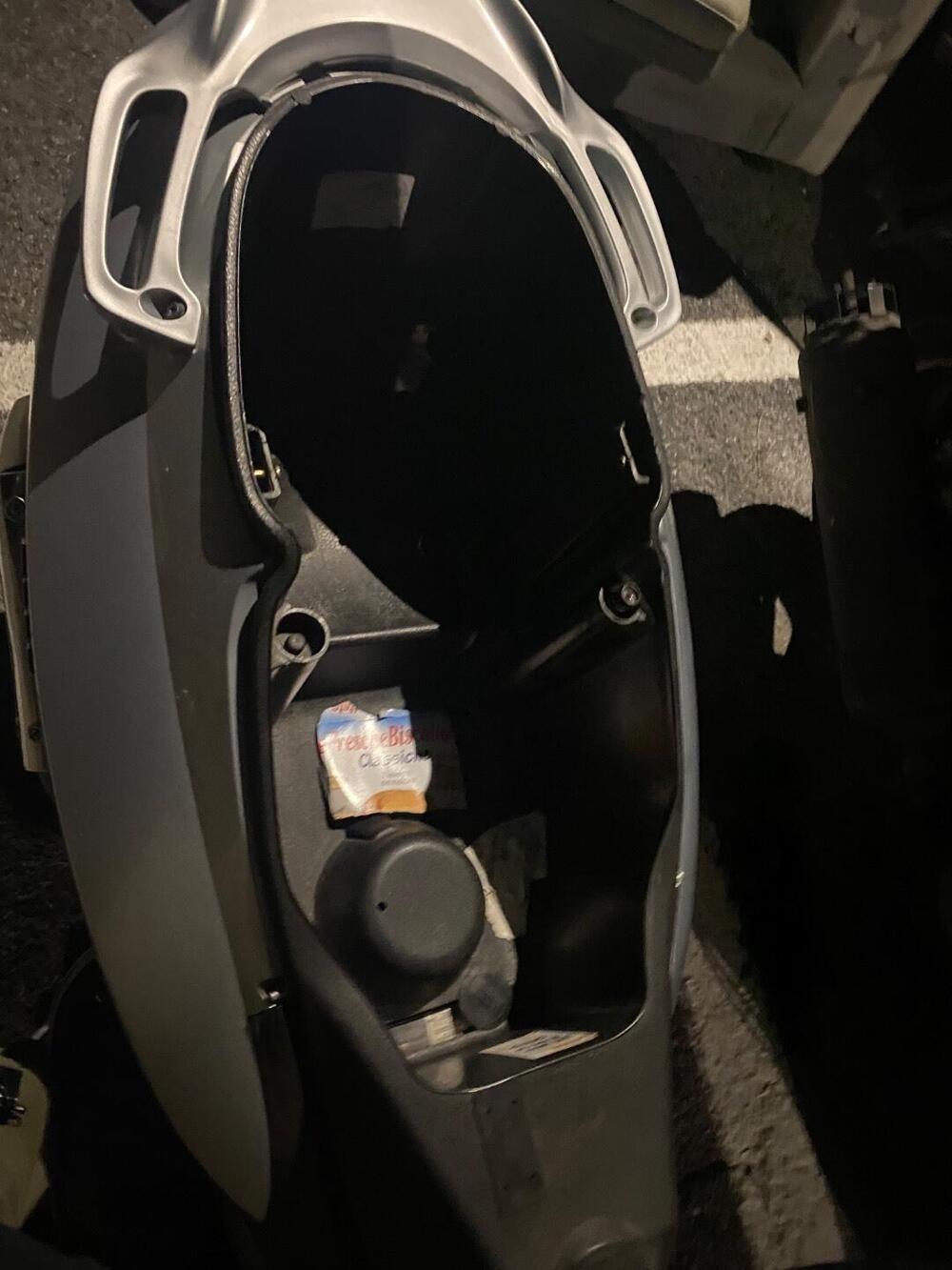 Malaguti Madison 200 S 4T (5)