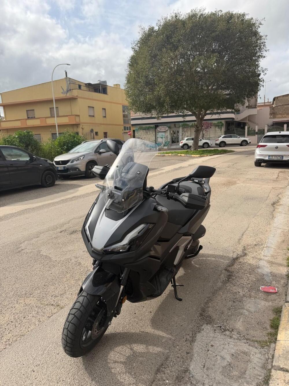 Honda ADV 350 Special Edition (2025 - 26) (2)